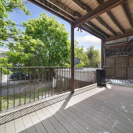 Newly Renovated 2Br1Ba Apt At The Boston City Exterior foto