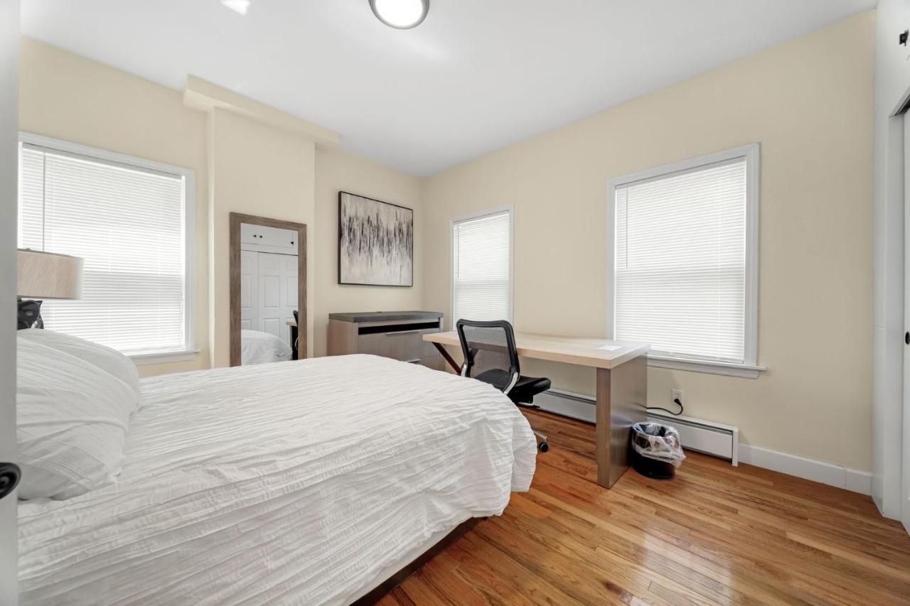 Newly Renovated 2Br1Ba Apt At The Boston City Exterior foto