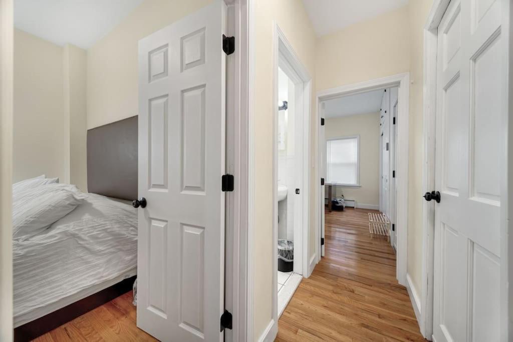 Newly Renovated 2Br1Ba Apt At The Boston City Exterior foto